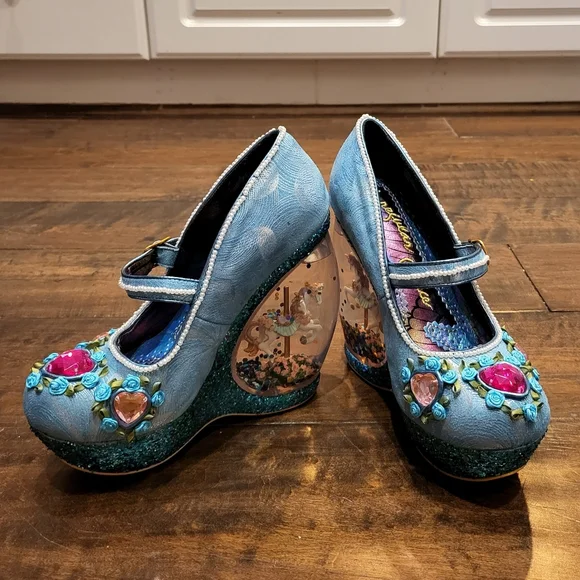 NWT Host Pick🥳 Irregular Choice Carousel 🎠 Carol Sell Glitter Snow Globe Heels - Picture 5 of 16